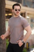 Erkek Omuzlar çizgi Detaylı Kısa Kollu T-shirt resmi